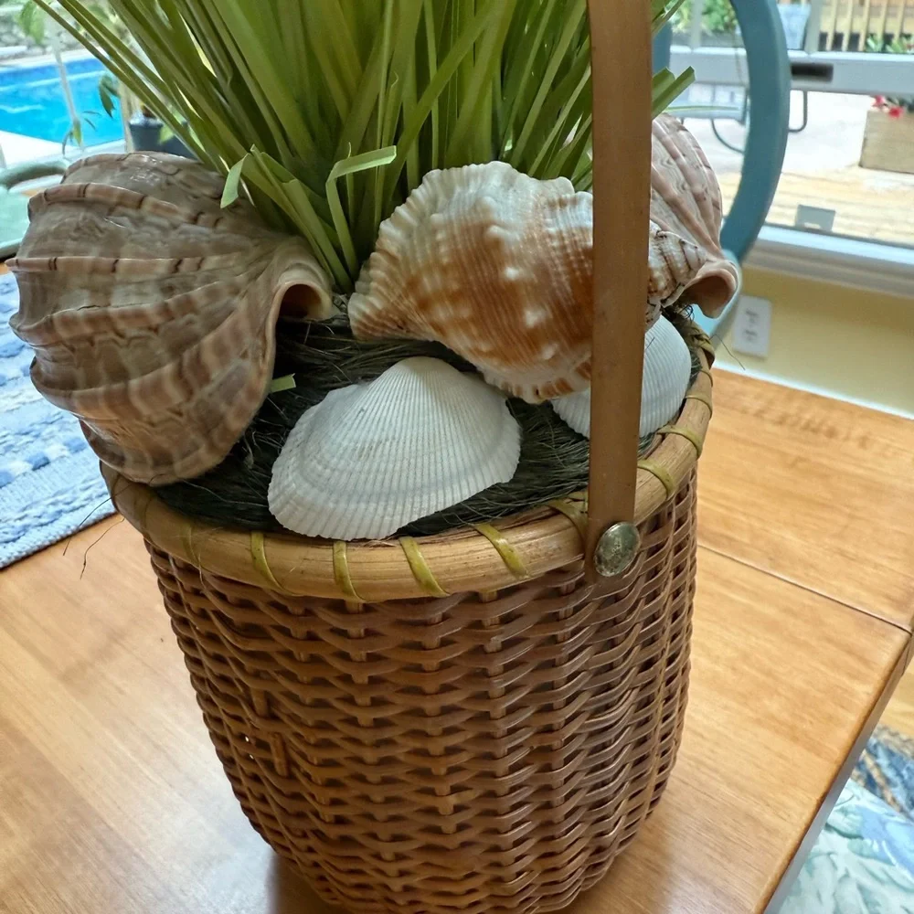 Decorative Basket with Green Grass and Shells